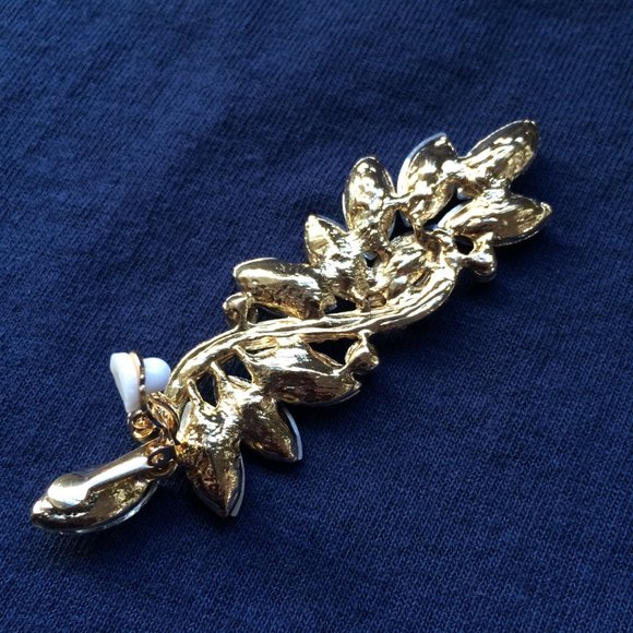 Crystal statement Earrings - Picture 3 of 3